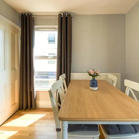 North Street - 2 Bedroom - Hopewell Bristol