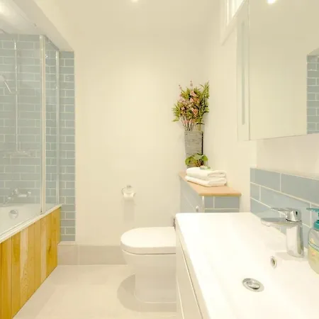 דירה North Street - 2 Bedroom - Hopewell *